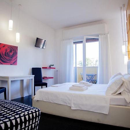 Cristoforo Porta Ticinese Aparthotel 4Pax Wifi Milan Bagian luar foto